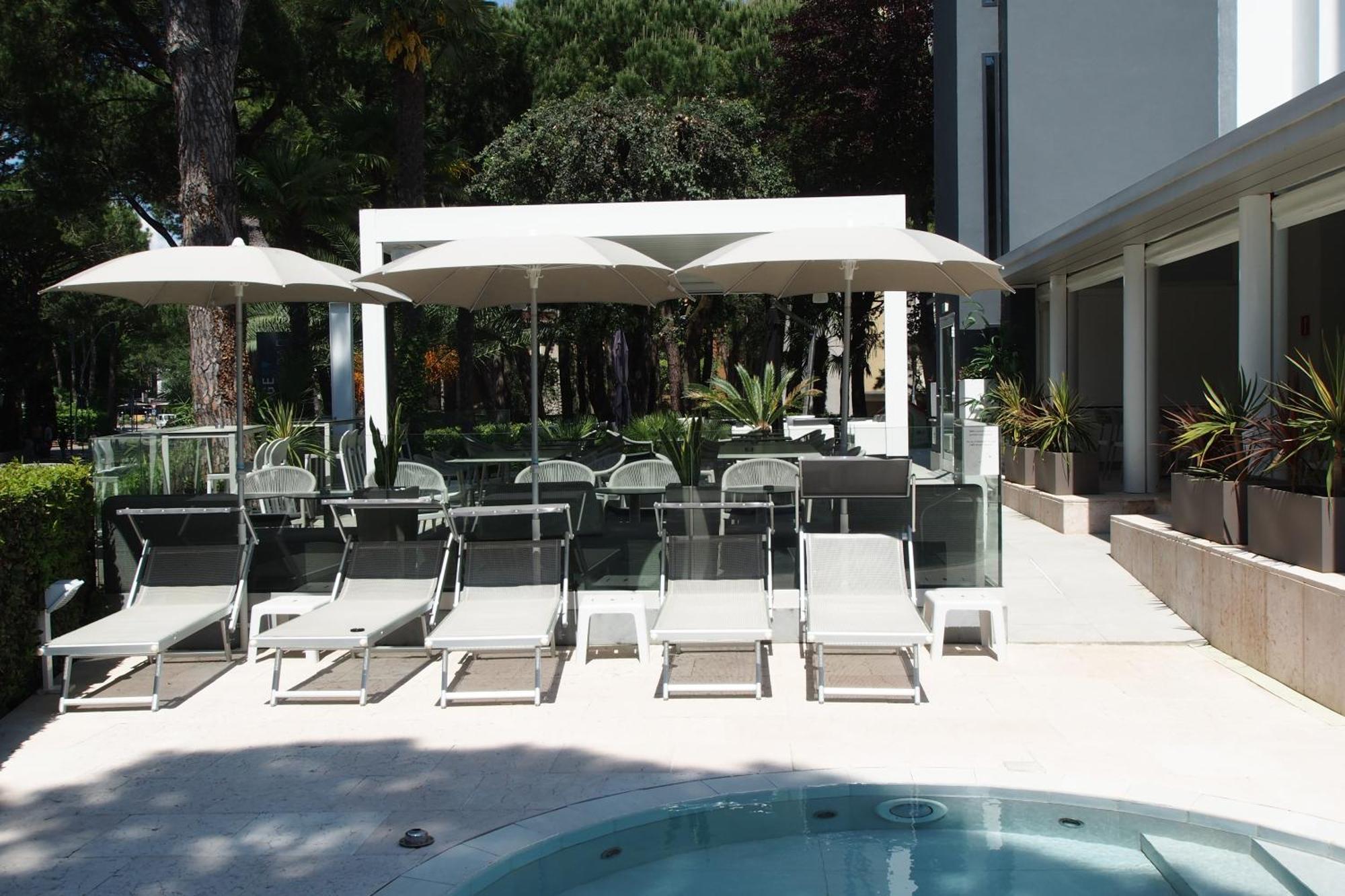 Hotel Bella Venezia Mare Lignano Sabbiadoro Exterior foto